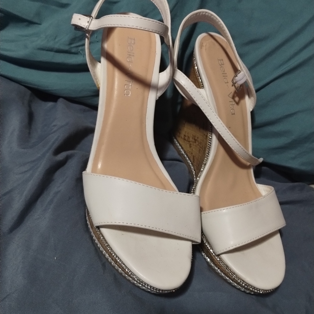 Bella Vita Wedges